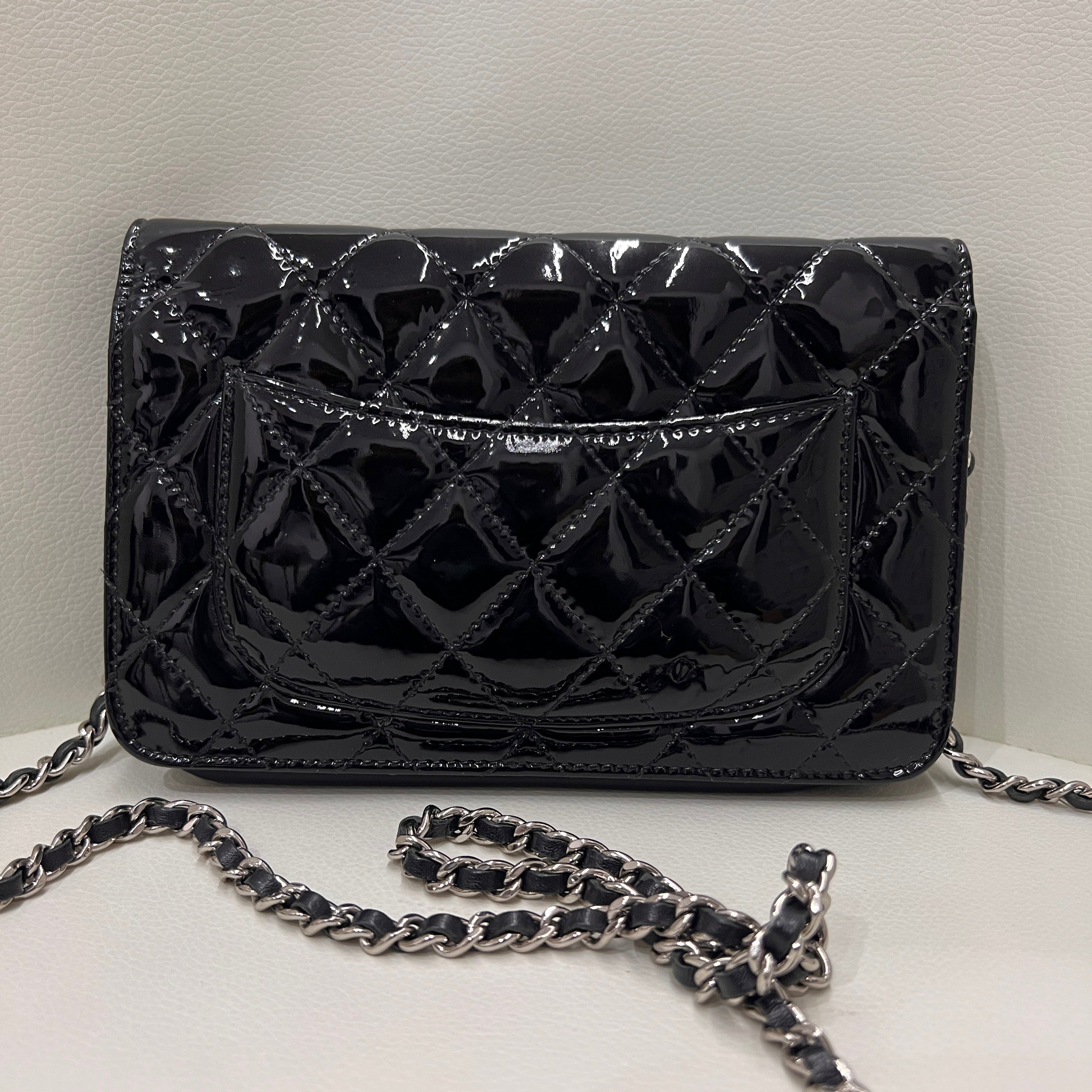 CHANEL Wallet On Chain/ Timeless- Classique