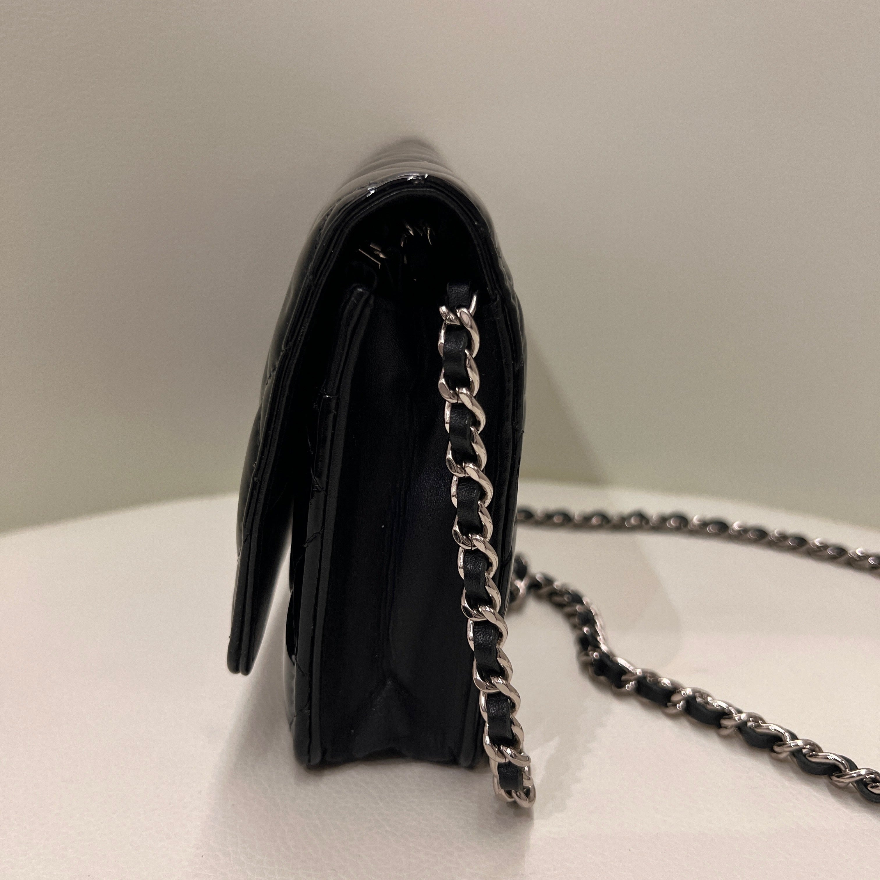 CHANEL Wallet On Chain/ Timeless- Classique