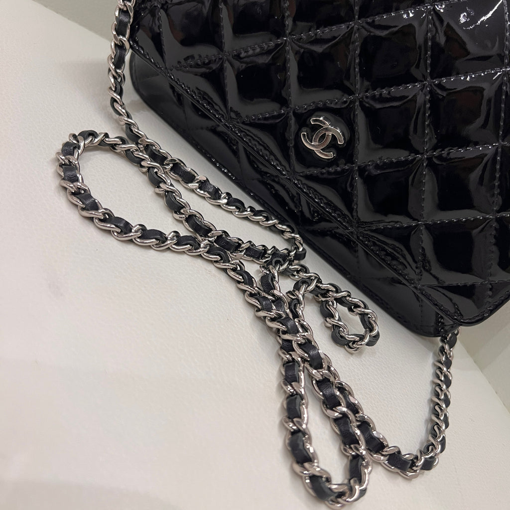 CHANEL Wallet On Chain/ Timeless- Classique