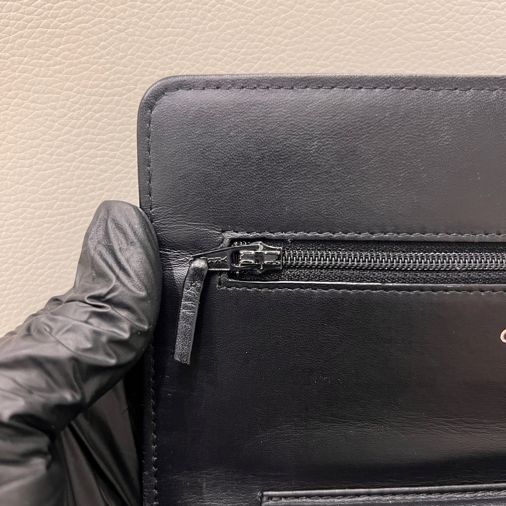 CHANEL Wallet On Chain/ Timeless- Classique