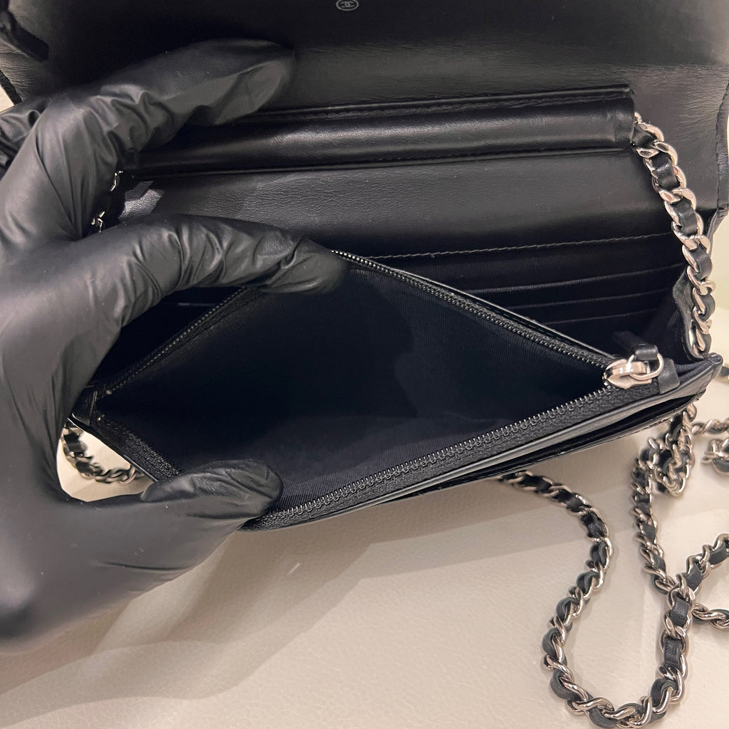 CHANEL Wallet On Chain/ Timeless- Classique
