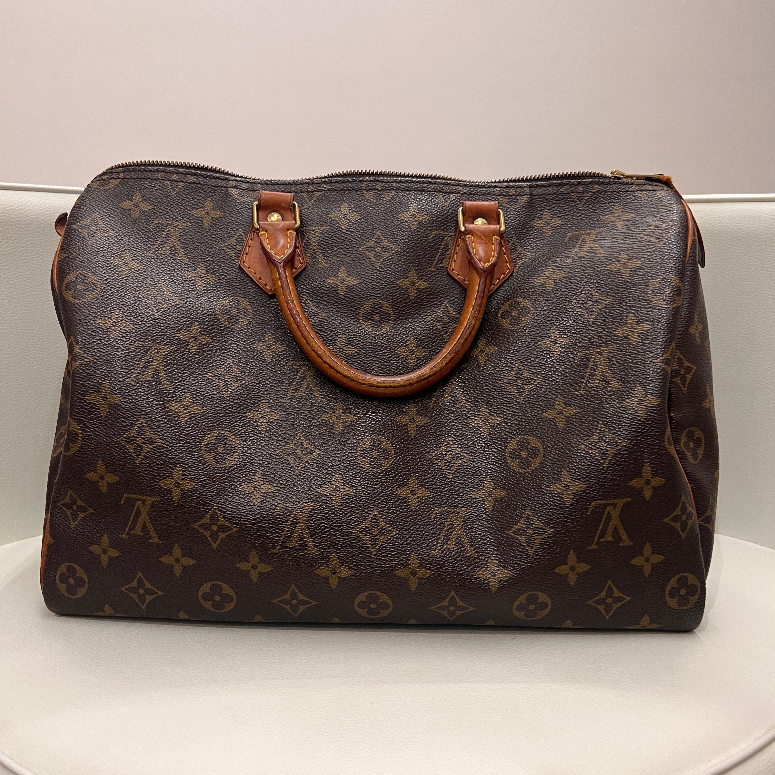 Louis Vuitton Speedy 35