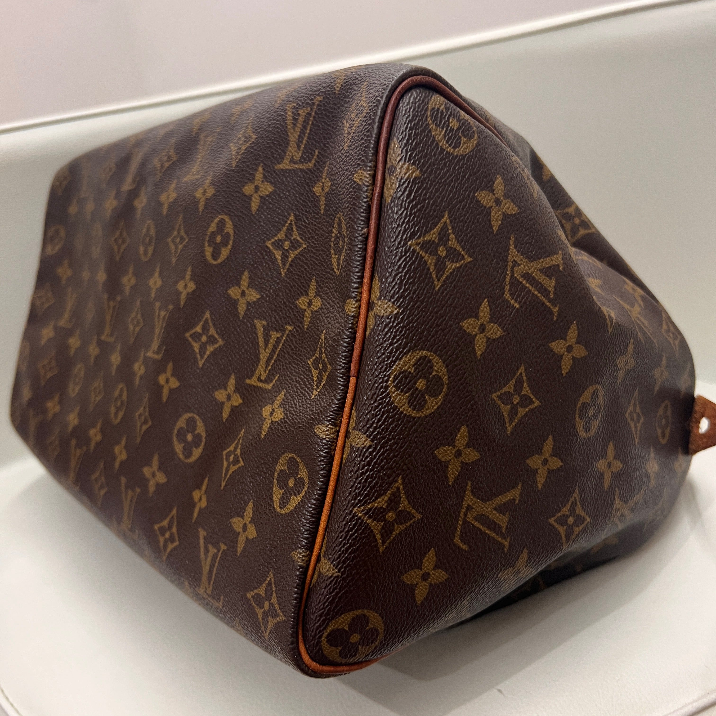 Louis Vuitton Speedy 35
