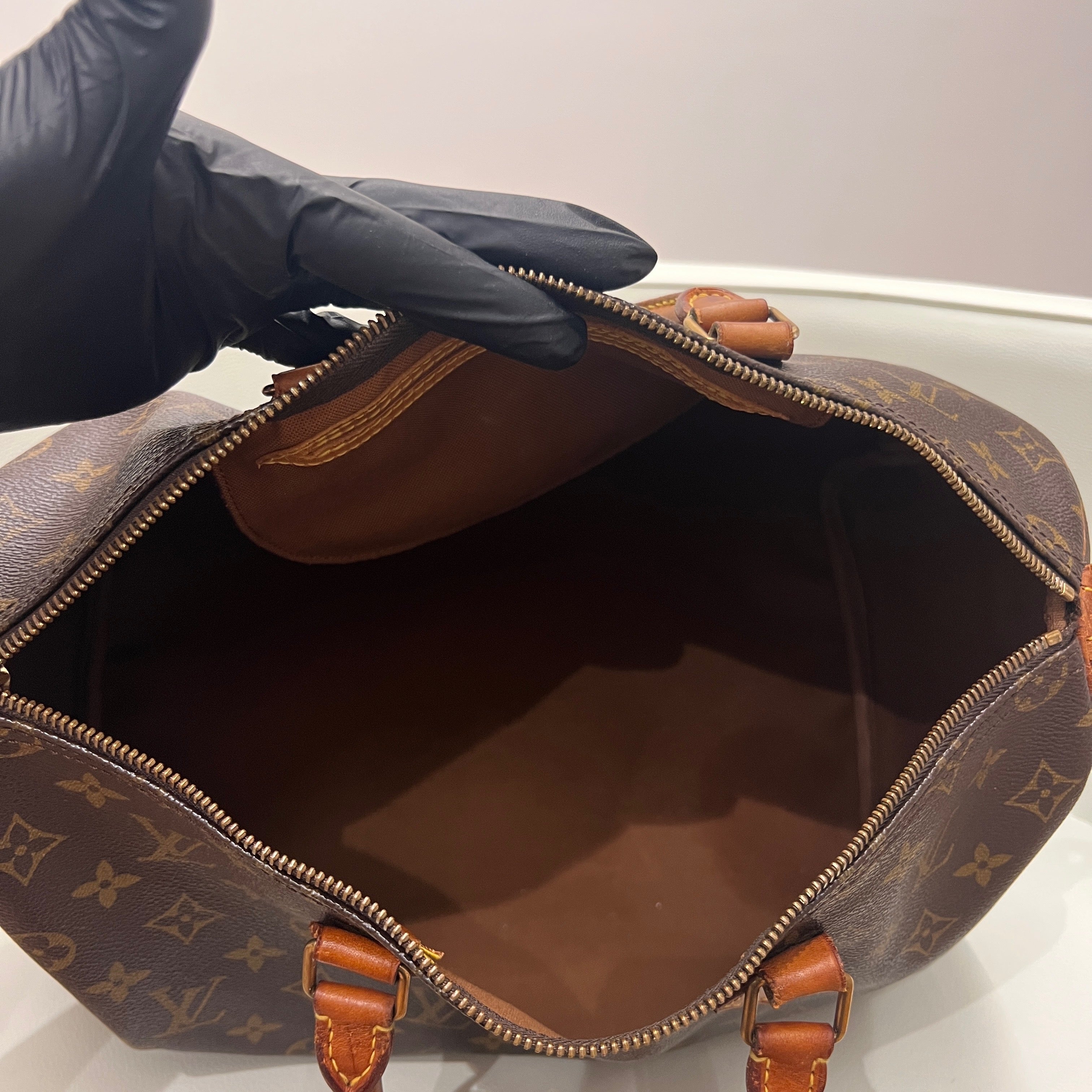 Louis Vuitton Speedy 35